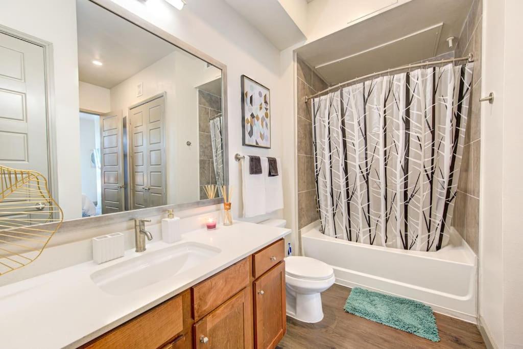 Trendy Downtown 1Bd/Freeparking/Wi-Fi/Pool Apartment Houston Luaran gambar