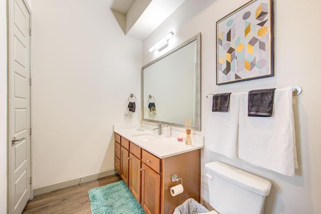 Trendy Downtown 1Bd/Freeparking/Wi-Fi/Pool Apartment Houston Luaran gambar