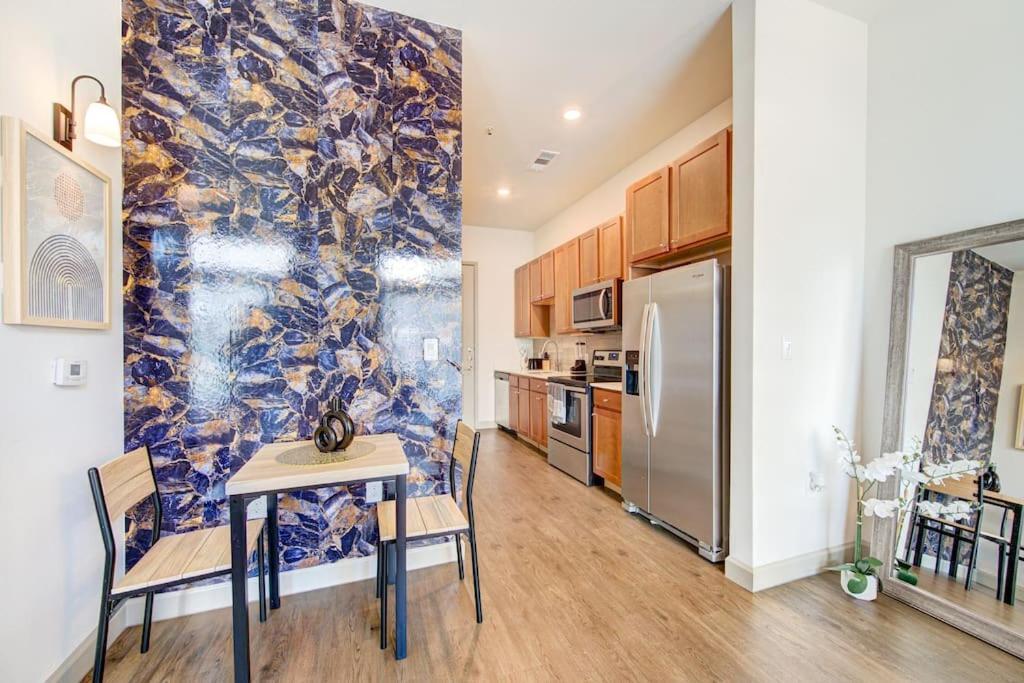 Trendy Downtown 1Bd/Freeparking/Wi-Fi/Pool Apartment Houston Luaran gambar